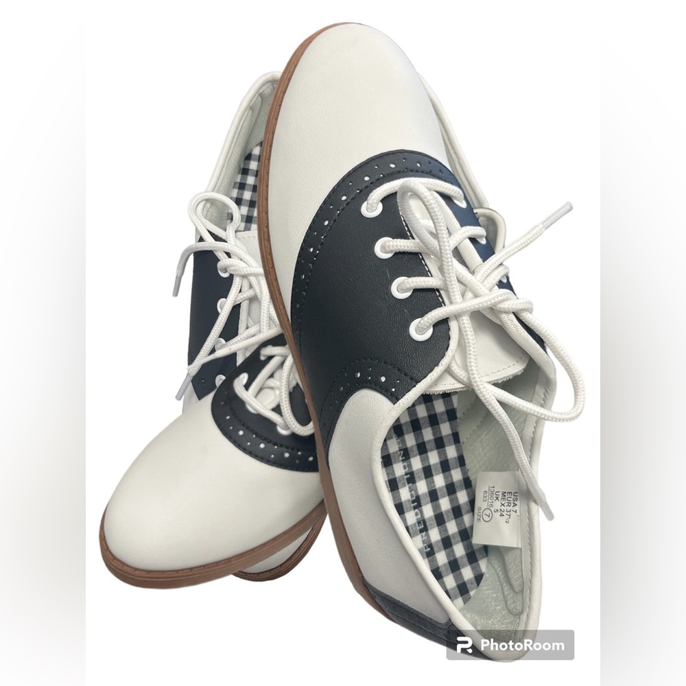 Prediction black and white saddle oxford size 7